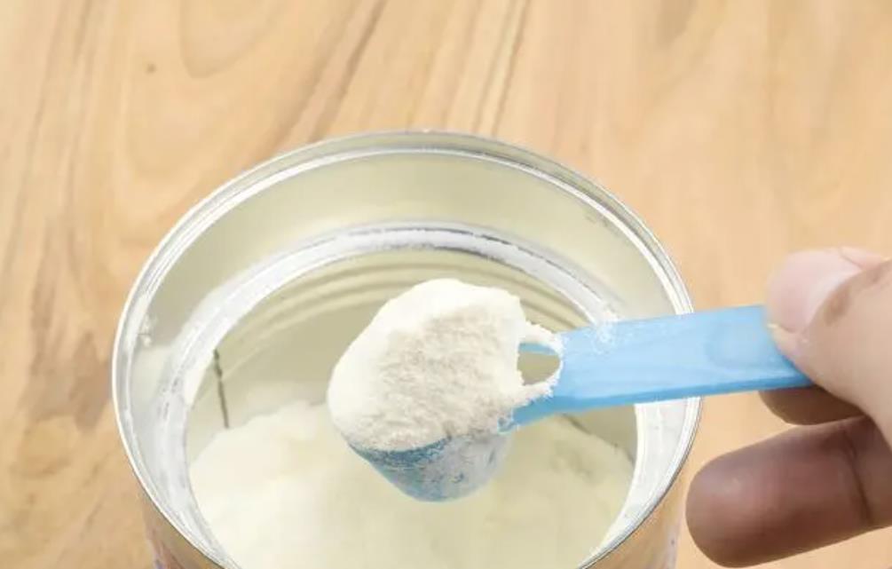 驼奶粉是凉性还是热性的，适合什么人群喝？看完之后终于明白了