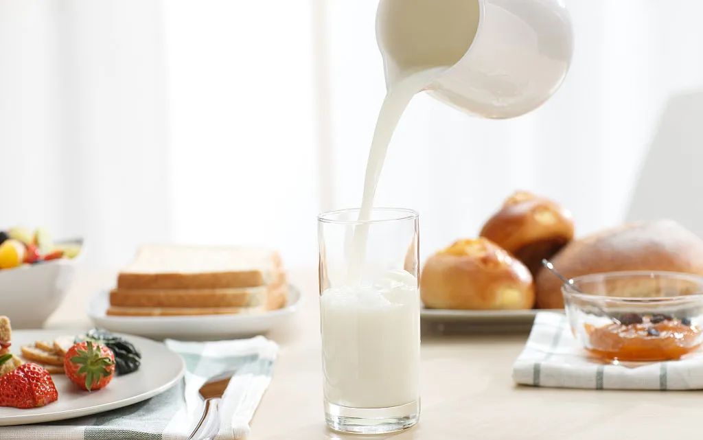 冬季养生：喝驼奶的好处，竟然有99%的人都不知道！